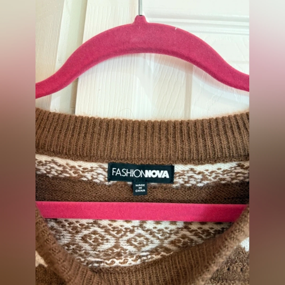 Brown And White Patterned Sweater - image 3